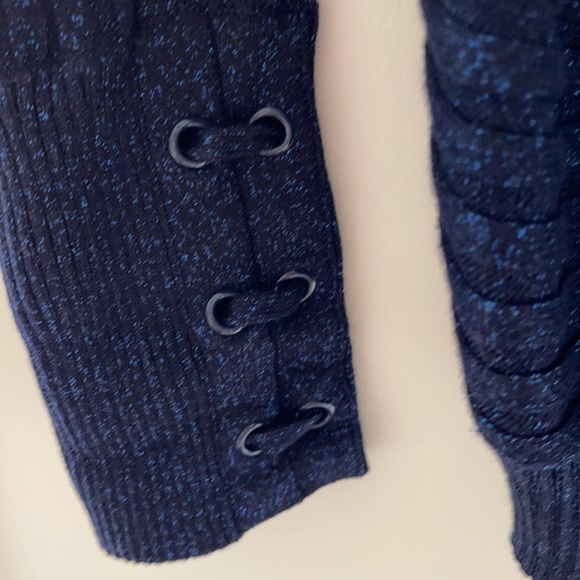 Brand new- New York & company sweater - Picture 4 of 4